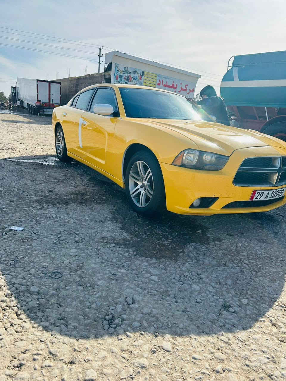 سلام عليكم جانجر 2012 اجره مصفره هيئه وغرمات بيه بنيد جملغ جهت العبري  وبيه باب سايق مرخه مكان السياره الدوانيه قضا عفك التلفون ***********
