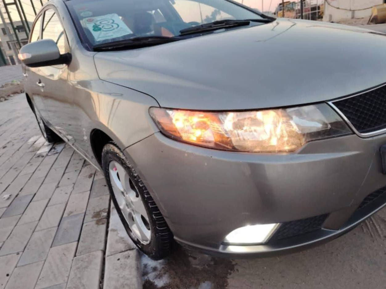 سيراتو 2013 دخول جديد گصه جنطه فقط  متوئم طبق الئصل محرك دوش كارتون تخم تاير حداده تبريد ثلج 🥶كهربائيات كلها شغاله جاهزه من جميع نواحي حته بانزين مفول سعر 44 مكان شطره اتصال ***********
