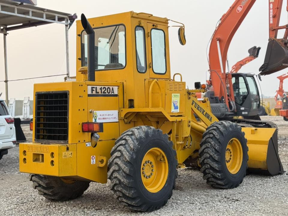 بســم الله الرحمن الرحيــــم 
متوفر لدى شركه سرعه التطور للتجاره الاليات لثقيله
شفل فوركاوه 120Aكفاله عامه دخول جديد
 فقط لعشاق النظيف والمتميز 💎
كفاله عامه وارد اليابان 🇯🇵 ✅ دخول جديد ما مشتغل 
 حاله الزيرو مشتغل 9300 ساعه
محرك 6سلندر   بم ونوزل
 العنوان محافظه  بابل -ناحيه الشوملي
#Emile. #anmar_galel5@gmail.com  
وقت الاتصال من الساعه 8 صباحاً الى الساعه 6 عصرا 📵❌
#اللاستفسار*********** Whatsapp انمار جليل
رقم تسلسل الاليه 5008
