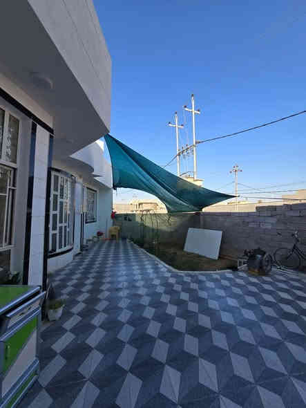 دار سكن للبيع الموظفين المساحه ٢٥٠م شارع ٢٠م مقابل الشهداء بناء ممتاز مراجعة مكتب #الاستاذ_رمضان_توماز_للعقارواسط واسط العزيزية شارع الخليج تحت الطابو القديم بإدارة وليد رمضان توماز الشمري للعقار اهلا وسهلا بكم *********** الاستاذ رمضان توماز الشمري
*********** وليد رمضان توماز الشمري للعقار
