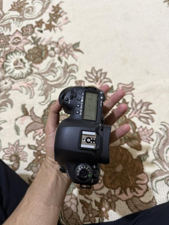 كانون 5d mark4
اخت الجديدة

كامل ملحقات مع كريب جديد بالكارتون غير مستخدم 

 الكارتون و الشاحنة والحزام والملحقات كلها بعدها بالچيس

للتواصل 

***********

السعر مليون و450
