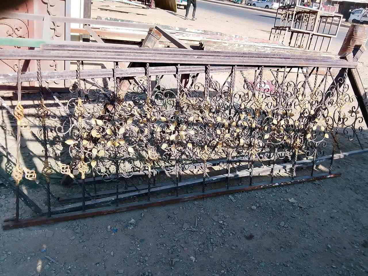 هذا محجر.مال طابق واحد العنوان بغداد الفضيله الهاتف ***********
