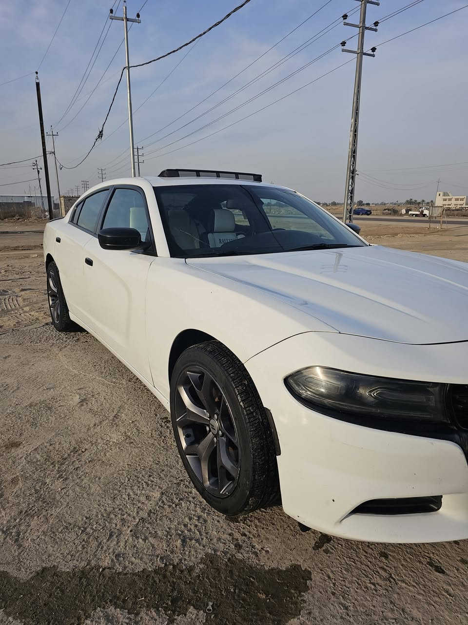 سلام عليكم جارجر 2017  أمريكي رقم شمالي بسمي صبغ جاملغ وبنيد فقط فول موصفات فتحه سقف كشن جلد شاشه كامره مكينه وكير مكفولات شركه شرط تبريد قطعتين بصمه أبواب تشغيل عن بعد ماشيه ٩٦ سعر 170 وبيه مجال ***********
