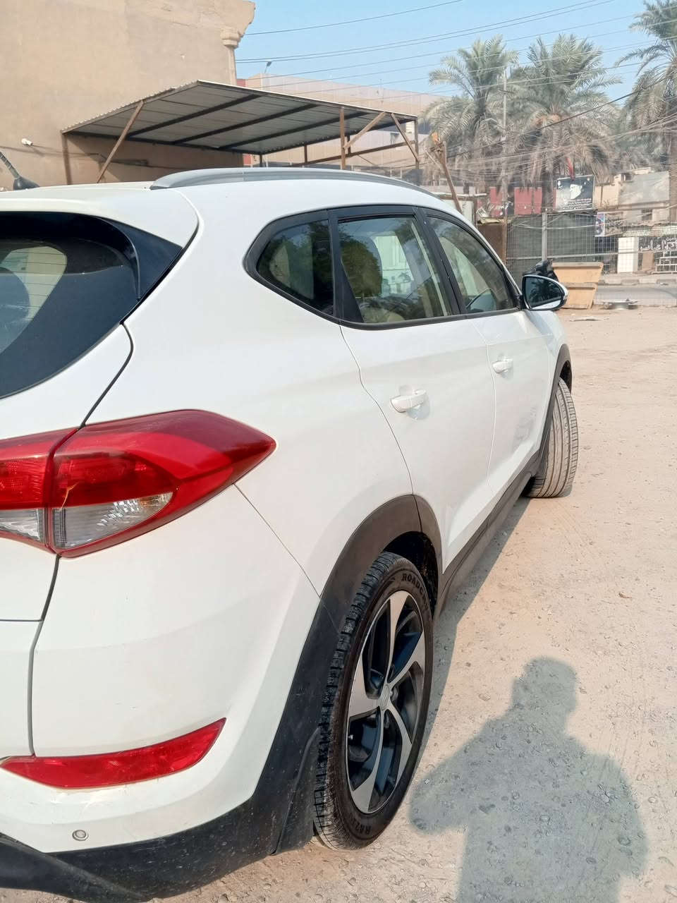 للبيع توسان خليجي سيارة مكفولة من الحادث والصبغ سيارةباسمي السنوية موديل 2017 مكان العمارة السعر 173اي استفسار اتصال ***********
