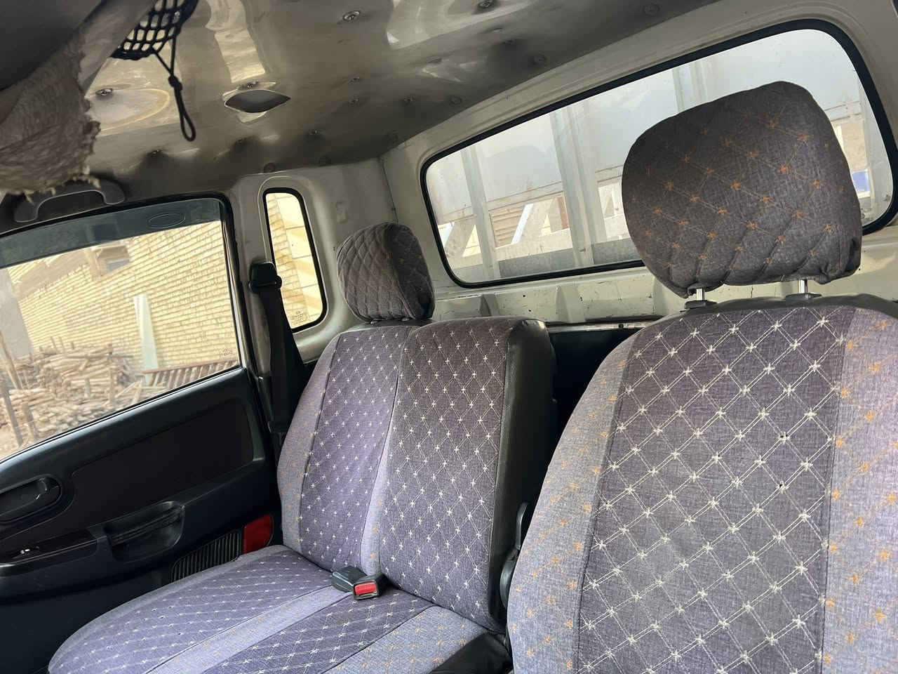 سلام عليكم كيا 2013 سياره كلشي ما ناقصه تخم تاير اماميفقط سياره حلوه وخير من الله سعر 105 رقم مميز امبار سنويه جديده ورقم جديد ***********
