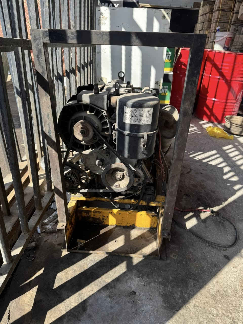 سلام عليكم مولد ١٣ كيفي
للبيع نمبر كيني 

العنوانً بغداد ابوًغريب 

الهاتف / ***********
