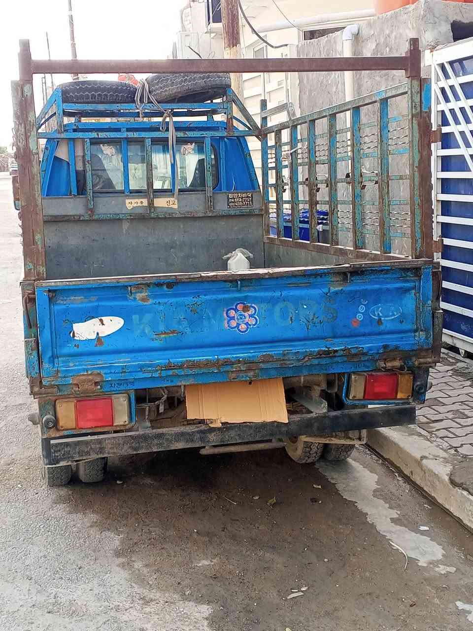 كيه بنكو موديل 96 رقم بغداد الماني سنويه بأسمي ل 2028 شاصي ورقم شاصي كفاله محرك كير أكسل  تخم تاير صدر كهربائيات كله شغاله مال جناي  سياره حيل حلو و ومال جناي ٧ جنكال سعر ٥٠ وبيه مجال شويه مكاني بغداد المدائن الاستفسار  ***********.
