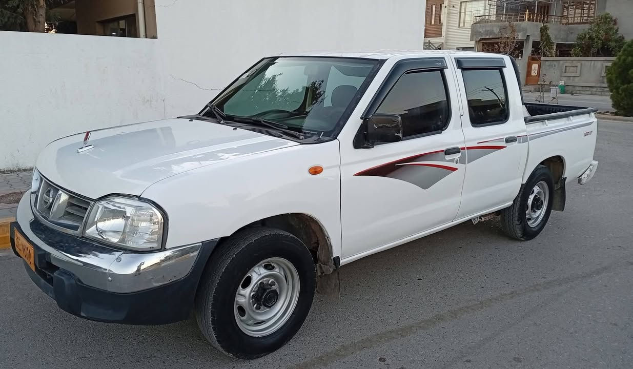 نیسان مۆدێل( 2008 )ساخ کتابی موزایدە ی ئە سڵی لە گە ڵە گێڕومە کینە وئە کسلی بە شە رتی فە حسی فیتە  چوارتایە وویلی لۆکی لە ژێرە کارە بای کامل مە زبوتە کوشنوگاعی تێگیراوە ناوبۆدی باخە ی شە ریکە یە هه موگیانی لۆکە کامل بۆیاخ لە سە رساخی زە ڕبە ولێ دراوی نیە مالی دۆستە 73گڵاوکە مێک مە عامە لە موشتە ریت تە لە فون بکەناونیشان بازیان***********
