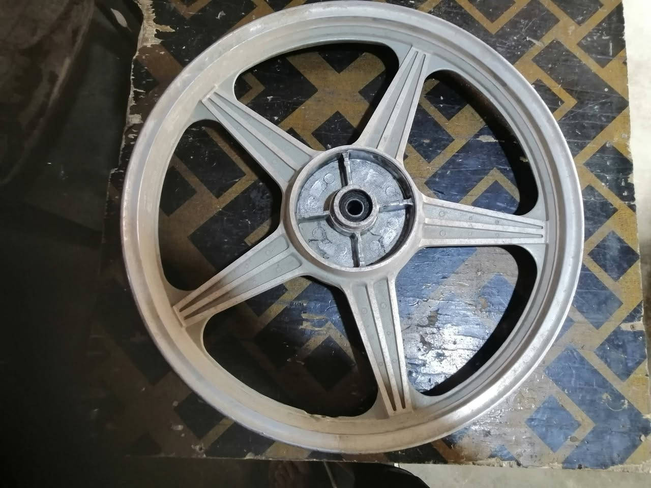 ويل درجه حجم 18بلاد فول نظيف مكان كركوك حي العروبه رقم ***********
