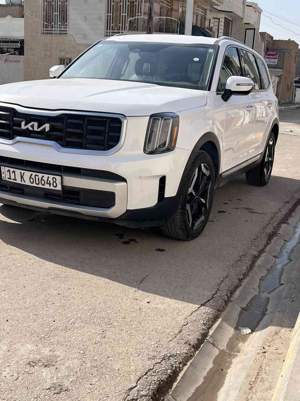 كيا تيلورايد2023 موصفات s  صبغ فقط قاعده الرقم الي بجنطه وصار بيها بارد قليل بجاملغ الخلفي الايمن فقط مكفوله من الشخوط رقم بغداد شهداء سنه 4 شهر تحول باسم المشتري كشنات منفصل بدون ايرباك السياره كشن كهرباء حساسات رادارات  مكان واسط الصويره السعر 293 وبي مجال ***********
