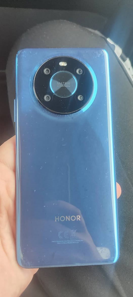 هونر x9
ذاكره      128
رام          8+2
الشاشه    90هيرتز
المعالج    سناب دراكون 680
الكامره.    64MP
السلفي.    16Mp
البطاريه.    4800m
دبل سيم كرت 
الجهاز نضافة فوول
السعر: 160وبي مجال
***********
