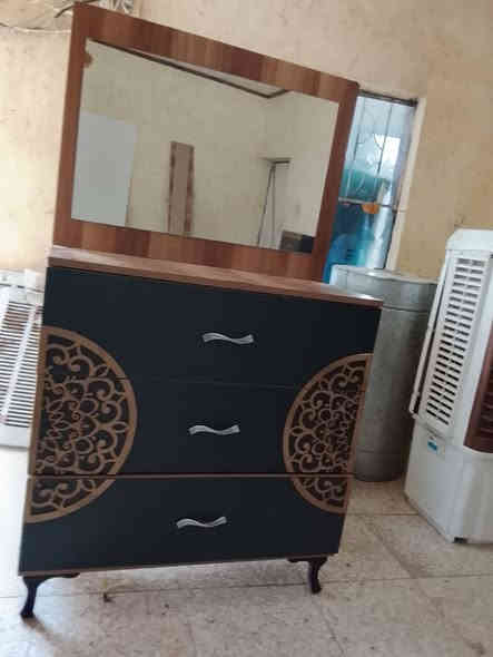 السلام عليكم غرفه تركي للبيع بس الكنتور مفلول بسعر 500وبيه مجال للاستفسار الاتصال على الرقم ***********
