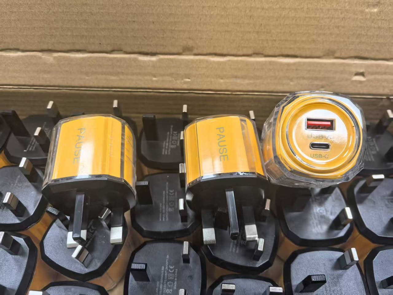 جوملەی جوملە 🔥🔥🔥
کەلەی شەحنی مارکەی Pause  
باشترین مارکەو کواڵیتی بەرز 

داشکدانی تایبەت 
کەلەی شەحنی  PD 
USB شەحنی خێرا 
پەلە بکە و چەند عەدەدیکی کەمی ماوە 
دانەی تەنها ٢٥٠٠ دینار 
بۆ داواکردنی 
***********
