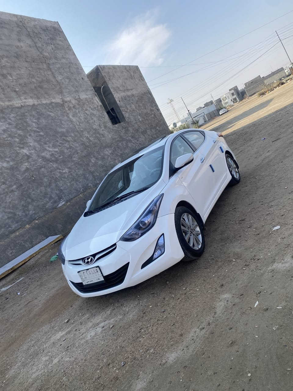 سلام عليكم النترا للبيع
موديل 2016خليجي
فول مواصفات ما عدا لبصمه 
محرك كير صدر  تبريد كاهزه جديده 
محرك 1800 دوش
سياره بيها نص جاملغ خلفي صبغ بدون دواخل وبدون ضرر وبيها باب مفتوح 
سعر 128وبيها مجال
عنوان الانبار رمادي 
هـ ***********
