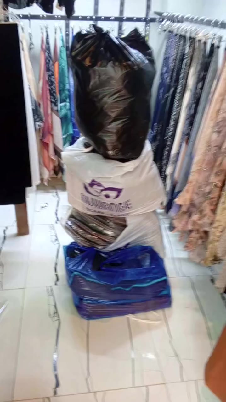 اللهم صل على محمد وال محمد بنات وصلت كمية جديدة من الربطات والشالات 
شغلات حلوة مال عيد 
وصلت كمية قمصان وبنطرون موديلات حلوة وصيفية مرتبة


**إذا كنت صاحب هذا الإعلان وتريد حذفه لأي سبب، رجاءا أرسل رسالة إلى الدعم الفني**