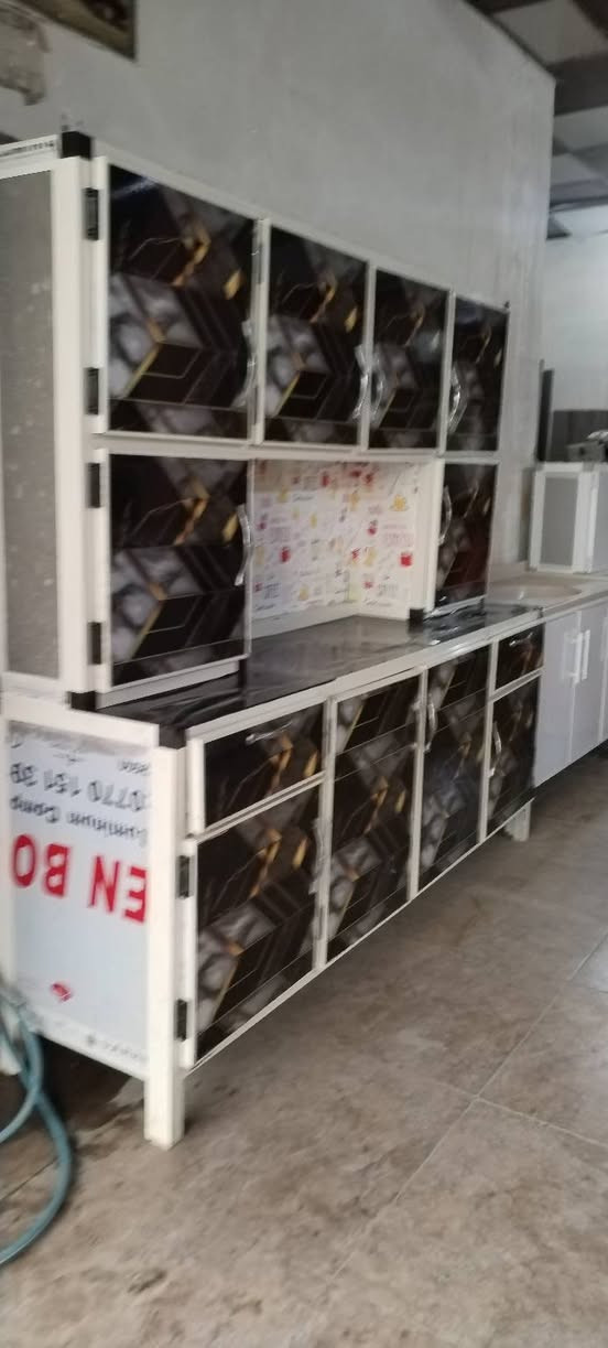 مجمدات عدد ٢ مع كاونترات  مع طباخ مع معرض فراش جلولاء مدخل سيطرت المعسكر هاتف *********** وات ساب متواجد ملاحضه علما نشتري مستعمل ونراوس كل شيء خناقين, ديالى
