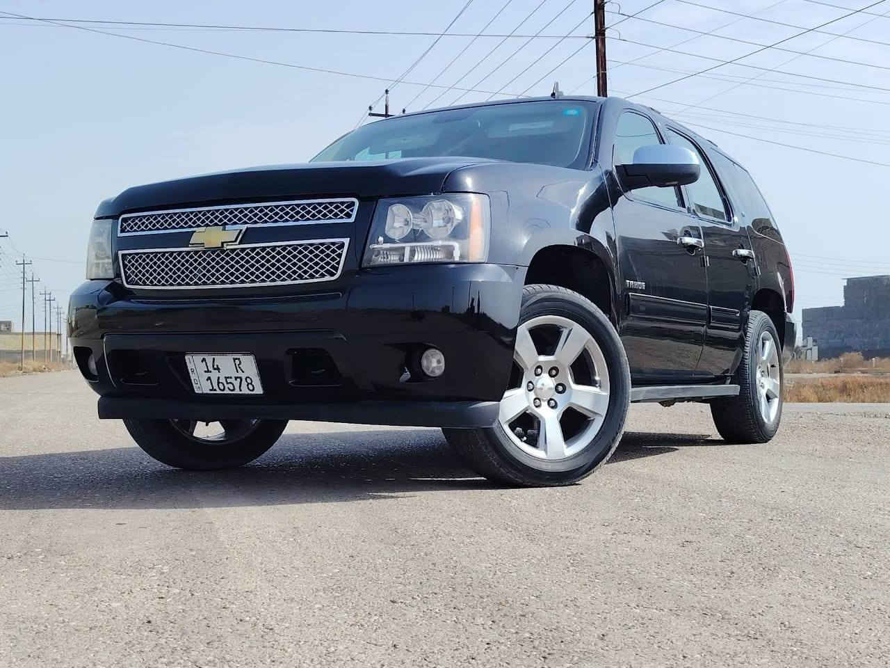 السلام عليكم اخوان للبيع تاهو بترا موديل 2014اصل رقم الدولي الجديد سنويه وهزه جديده تحويل مباشر محرك 5300 كير 1000 وارد امريكي حادثها باب السايق وبيها رش 3قطع كير محرك تخم تاير حداده كلها جديده  بيع اومراوس حسب القناعه للاتصال *********** مناسبة للشراي مكاني بغداد
