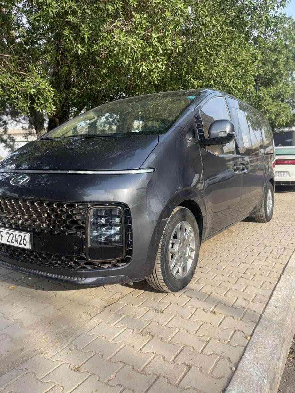 ستاريا موديل 2022 
محرك كاز تيربو 
11 راكب 
بصمة 
نظام ترحيب 
مري شفت حساس امامي خلفي
كامرة 360 
شاشة كبيرة بلادية 
ابواب كهربائية
كشنات كهرباء 
منافذ شحن 
تبريد قطعتين منفصل 
تخم تاير جديد 
تبريد جديد 
كهربائيات جاهزة من كلشي
للتواصل ***********
بيع او مرواس بغداد, العراق
