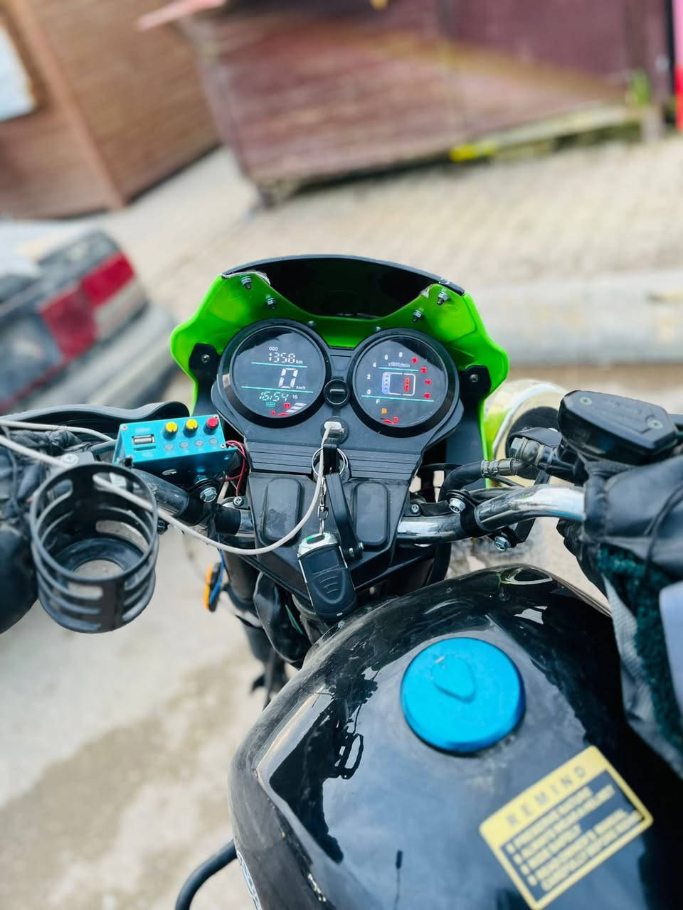 دراجه دايوان جبلي  صارلها سبوع من طلعت جديده مامشيه بعدها السعر مليون و 400  وبيه مجال قليل مكاني   قضاء العلم  مو شراي لا تراسل  ولا تتصل. ***********
