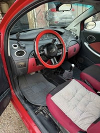 لبيع موديل 2011 لسيارة شغالة  تخم تايرات السعر 25 07813966009