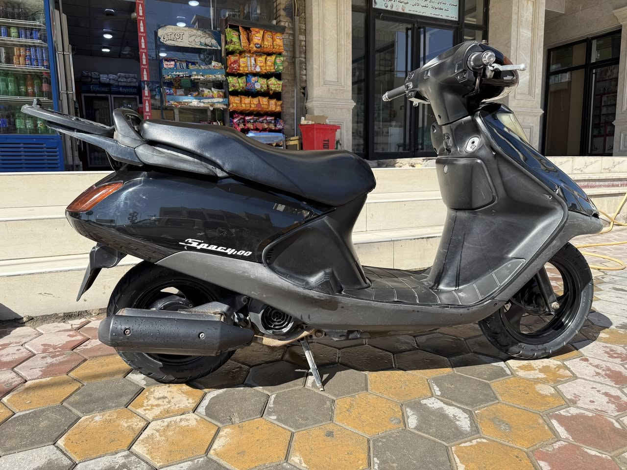 سلام عليكم
دراجة سبيسي للبيع نضيفه وماناقصها شي
عنواني كوت
سعرها (700) الف
رقمي ***********
