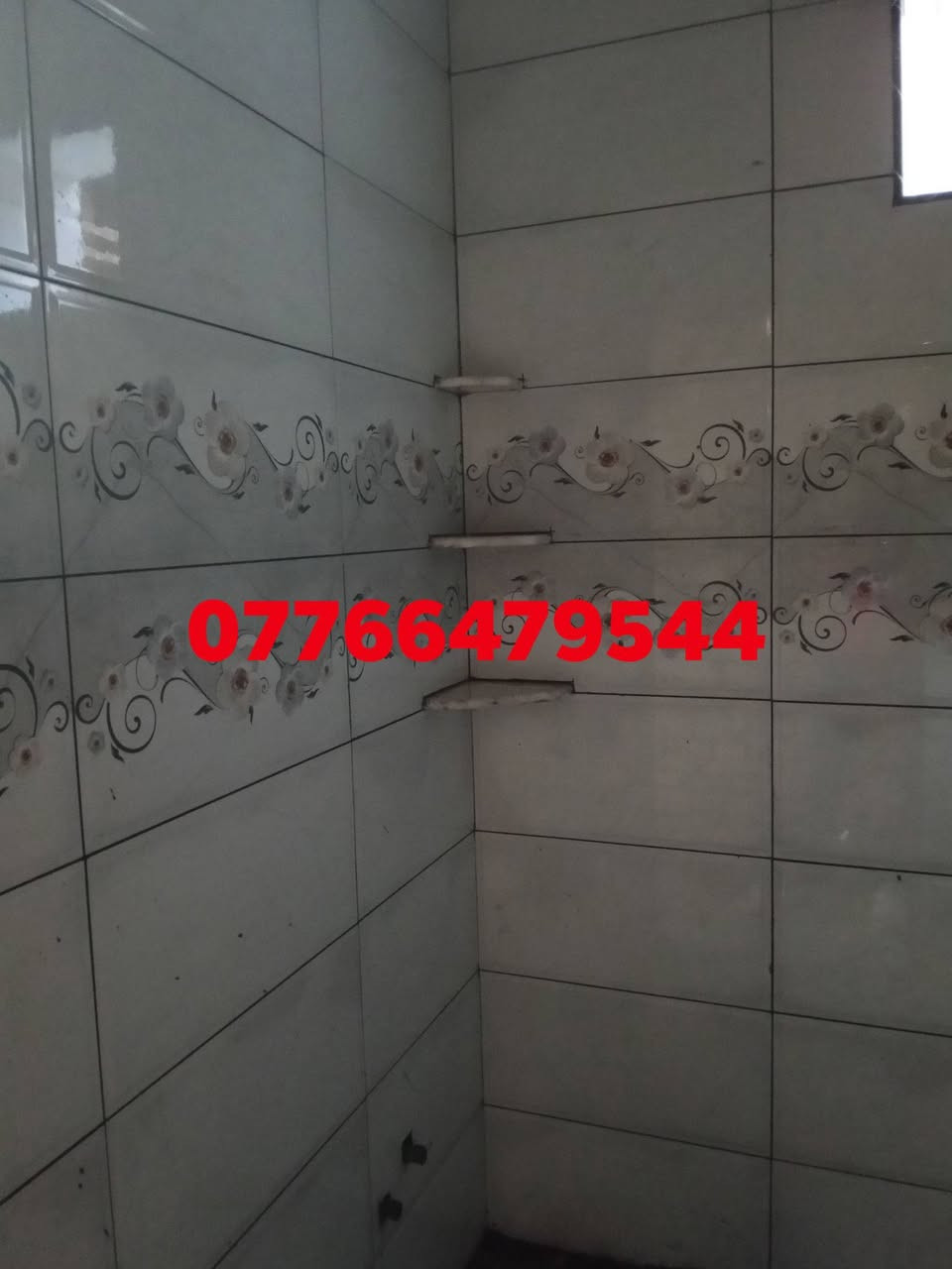 السلام عليكم خلف لانواع التطبيق البورسلين وكاشي ومرمر وجدران وارضيات وبيات درج وشغل د درجه اولى السعر مناسب لجميع انواع البورسلين والمرمر تواصل على الواتساب ***********
