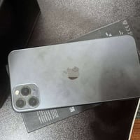 ايفون 11 برو ماكس للبيع السعر 200 الف مكاني البلديات 07741440555