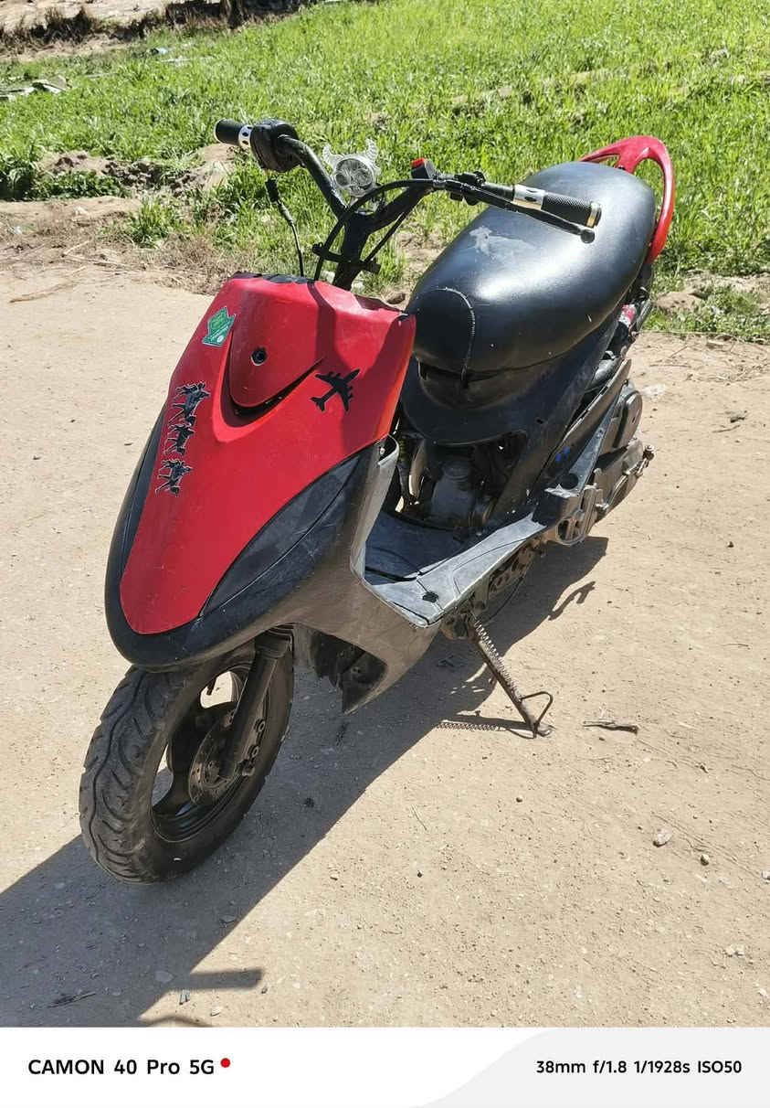 سلام عليكم دراجه ماكس عدله للبيع بوشه 55 مزوده شلعه معدل فول نضافه فول الدراجه حلوه ما لعب سعرها يصدم ب، 250 قفل  بدون عمله الدراجه محتاج فلوس ويريد يبيعها العنوان كربلاء طويريج الرجيبه الرقم ***********
