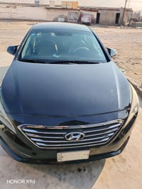 سوناتا ٢٠١٥ • شاصي ومحرك سليم • ضربة خفيفة بالصندوق