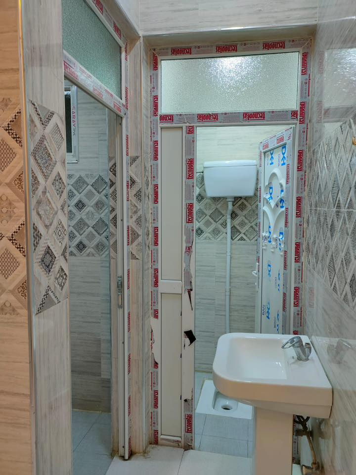 السلام عليكم
يوجد شقه طابق ثاني حي الصديق 

واتساب او التصال ع

***********
