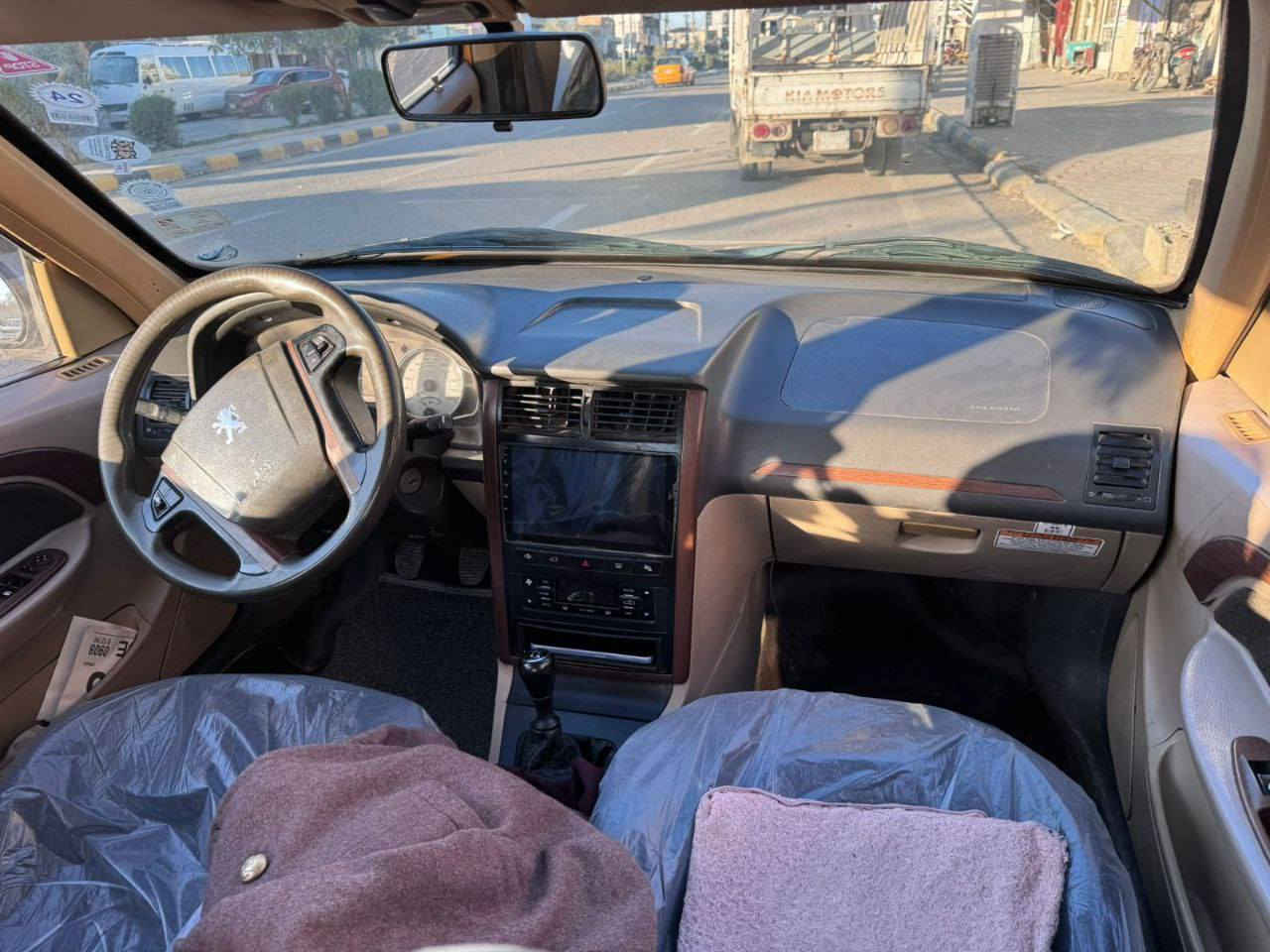 بيجو بارص موديل 18 
مكفوله كفاله عامه 
من الضربه والصبغ والتبديل 
شرط السونار تجي تفحص وتاخذ سونار 
رقم انكليزي سنوية لل 29 
سيارة حلوة ومرتبه حرة تحويل ثاني يوم مكاني كوت ***********
