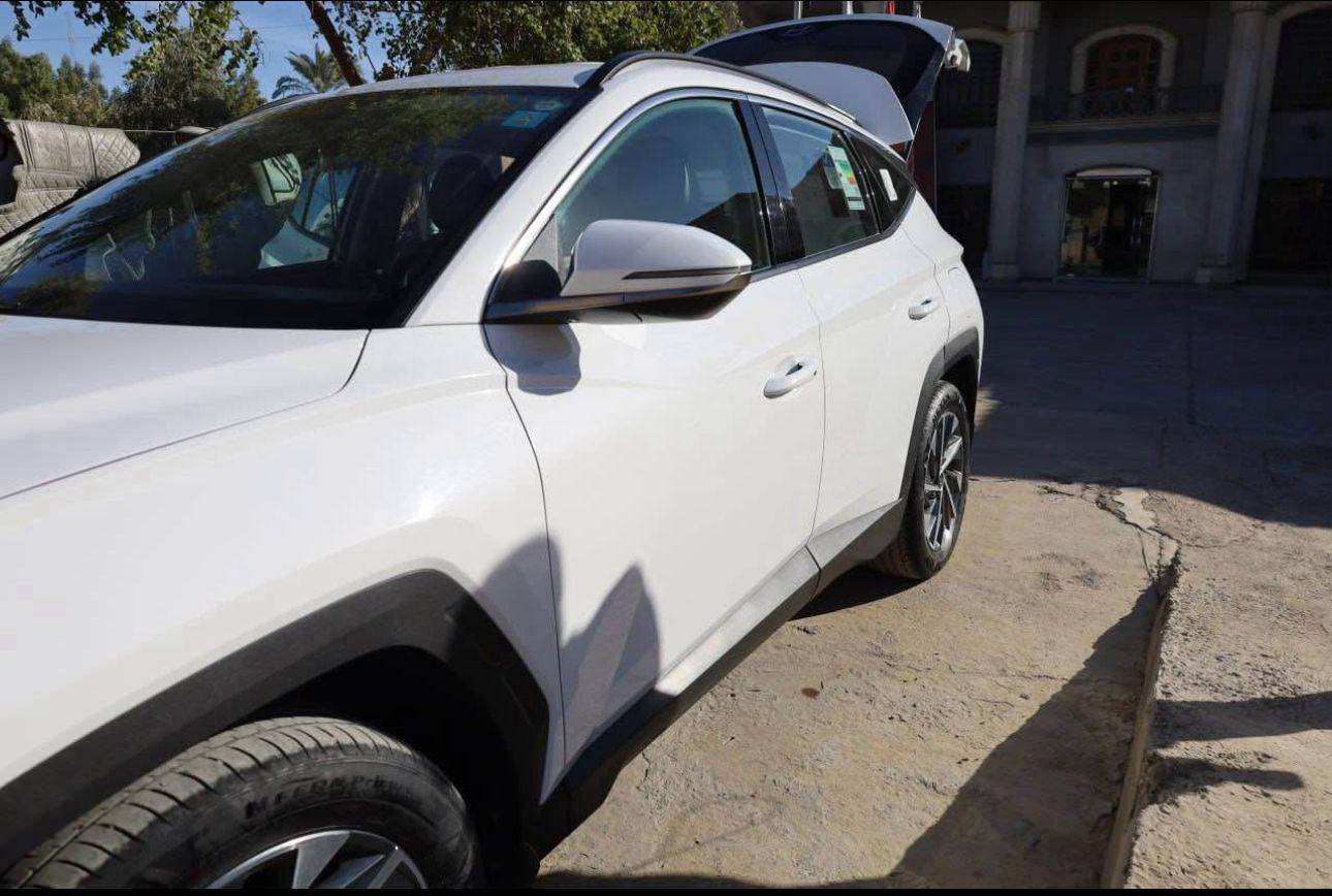 السلام عليكم ورحمه الله وبركاته
توسان 2023 خليجي 
فول للاخير عده فتحه
رقم بغداد مع ضمان التحويل 
لون ابيض
حساس امامي خلفي 
لد امامي خلفي بجم زنون
بردات خلفيه
بصمات عدد٢ 
ترحيب مري شفط واشاير
بصمه
 تشغيل عن بعد
 كراسي كهرباء
شاحن لاسلكي
هندبريك بصمه 
شاشه دجتال 
بيها طخة بسيطه بالصندوق موضحه بالصور وتم تصليحها على البارد
سعرها 225
الرقم للاتصال
***********
