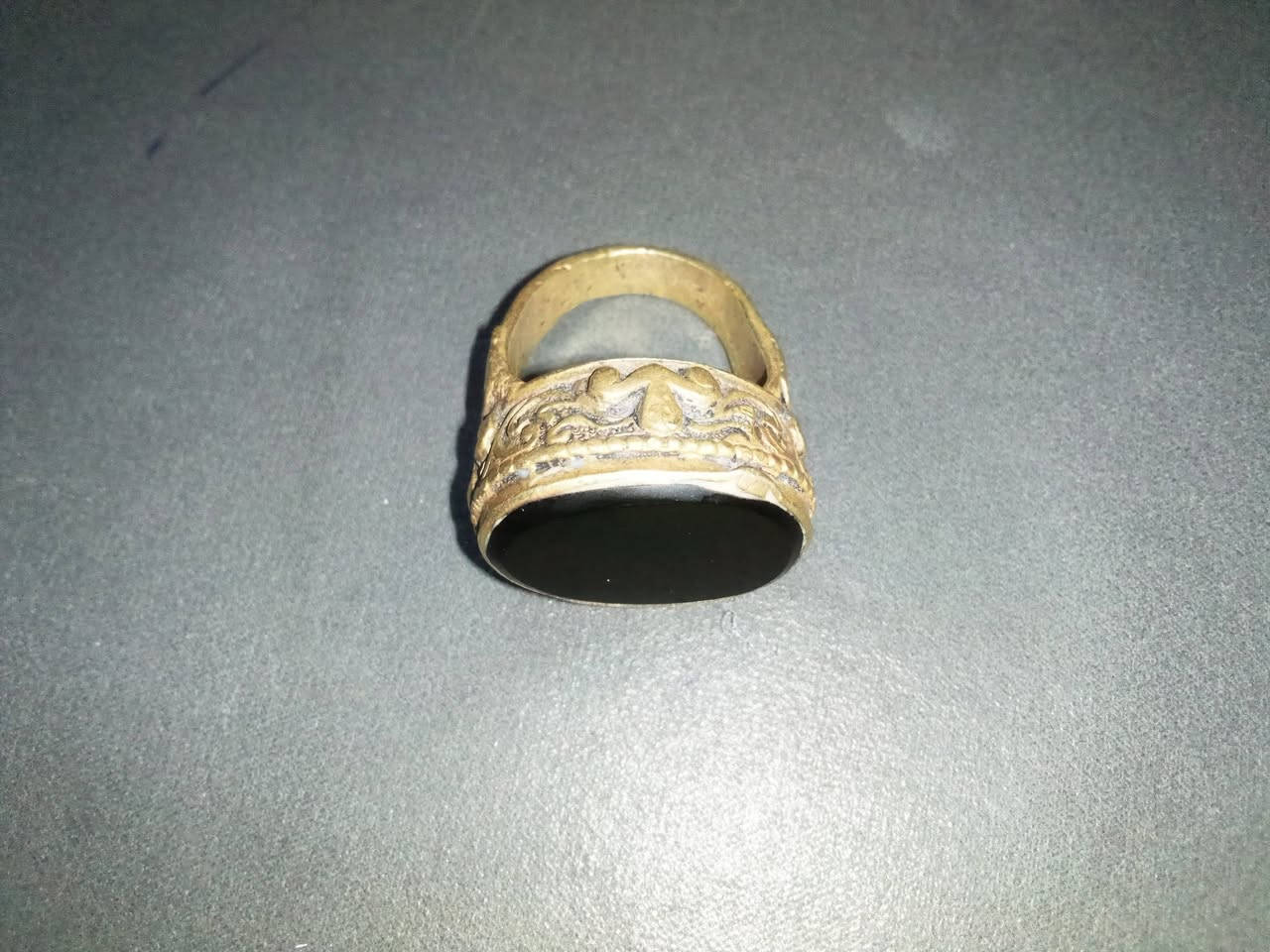 السلام عليكم ورحمه الله وبركاته
متوفر محابس حجر الاوبسيدين والثاني حجر عقيق قديم وصياغة قديمة جدا ونادرة وللتواصل خاص .


**إذا كنت صاحب هذا الإعلان وتريد حذفه لأي سبب، رجاءا أرسل رسالة إلى الدعم الفني**