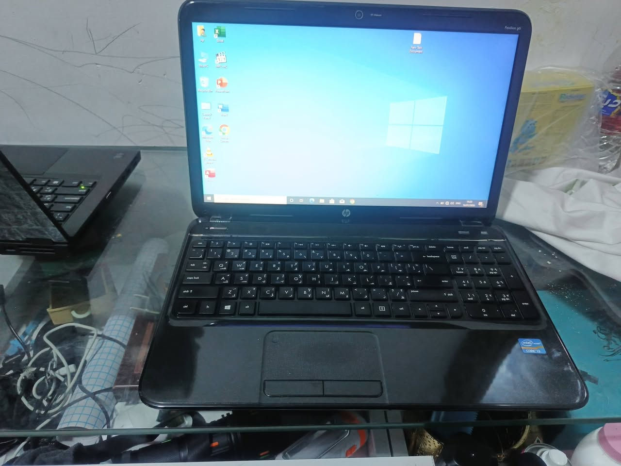 Hp
Core i3

3th

Ram 4

هارد 320GB

 بطارية بحالة ممتازة 

نظافة الجهاز ٩٩بالمئة

سعره 75 ألف قفل

تواصل *********** واتساب
