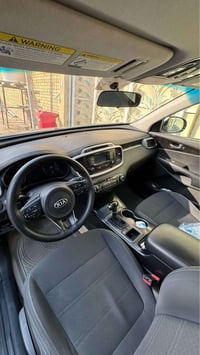 سورنتو ٢٠١٨ • ٨٣٠٠٠ كم • وارد أمريكي