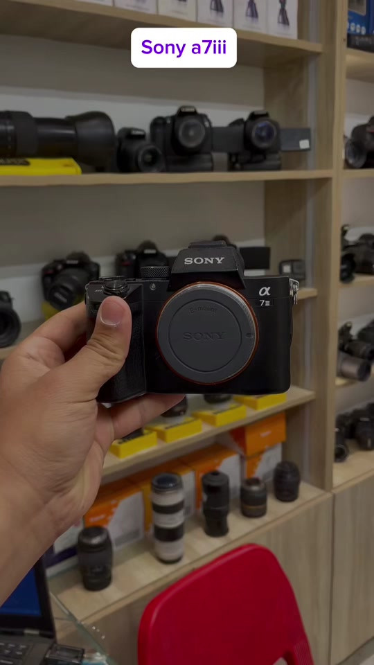 #creatorsearchinsights  📸 شركة التاج للكاميرات متخصصون ببيع الكاميرات والعدسات الأصلية من Canon / Nikon / Sony نوفر أجهزة مستخدمة نظافة عالية جداً وفحص كامل بكل دقة لضمان أفضل أداء للزبون ✅ 🔹 جميع الكاميرات مضمونة الفحص 🔹 تتوفر موديلات احترافية وشبه احترافية 🔹 عدسات وملحقات أصلية بأسعار مناسبة 🔹 أجهزة نظيفة جداً بحالة ممتازة 🔹 مناسب للتصوير الفوتوغرافي والفيديو وصناعة المحتوى 📍العنوان: بغداد – الأمين – شارع النواب 🚚 متوفر توصيل لجميع محافظات العراق 📞 للحجز والاستفسار: *********** 📱 واتساب متوفر على نفس الرقم شركة التاج… ثقة المصورين وجودة تستاهلها ✨ #التاج #اكسبلور #ترند_تيك_توك 
