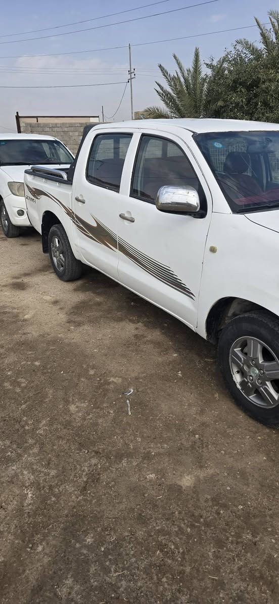 ياالله سلام عليكم 2010 للبيع خطه 11 جماليه فول مواصفات كويتي شاصي 19 سياره متجايه ابيع هل موجود شاصي مكفول سياره جاهزه من كلشي مكينه وكير مكفولات حداديه جاهزه كهربائيات كلها شغاله تخم تاير تبريد تدفئه رقم بصره انكليزي مجدده ال 30 السعر 110 وبيها مجال المكان البصره الكرنه الهدامه *********** /***********
