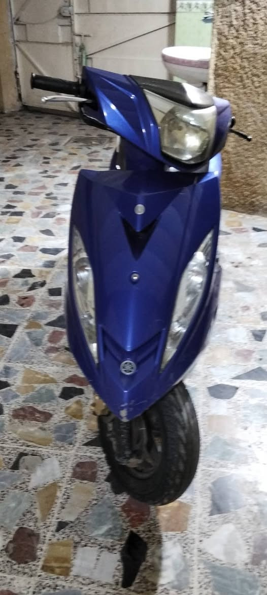 سلام عليكم دراجه جيتي ار للبيع دراجه برغي ما مفتوح بيهه لون ازرك
***********
