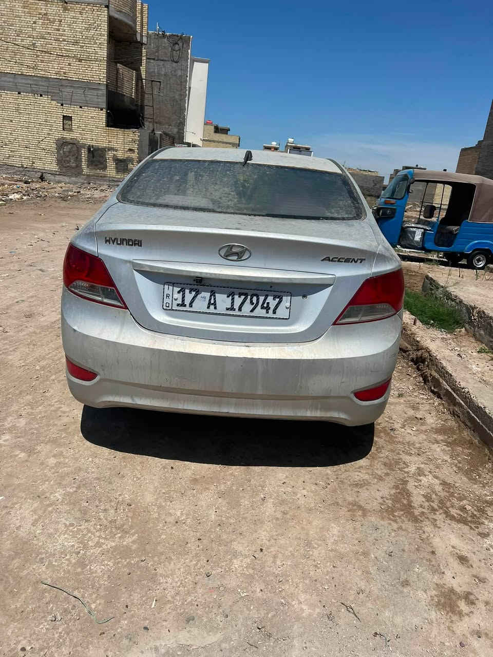 سلام عليكم
اكسنت خليجي
مكينه1600
لون سلفر 
بسمي تحويل مباشر رقم نكليزي 
بيهه مكانات جاردة
كير مكينة تبريد جديدة 
سيارة جاهزة من دعامية للدعاميه
متصرف عليهه ربع
مكاني بغداد الصابيات
سعر75وبيها المجال
رقم
***********

