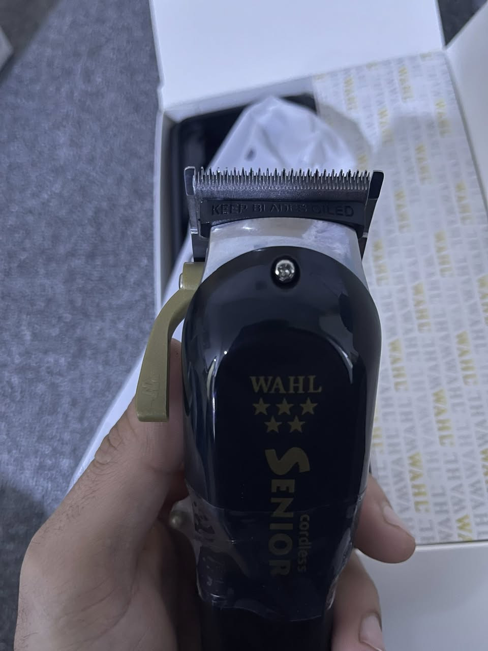 وایەڵ سینیۆر ئەمریکی ئەسڵی لۆک جدید
سحر تعال خاص


**إذا كنت صاحب هذا الإعلان وتريد حذفه لأي سبب، رجاءا أرسل رسالة إلى الدعم الفني**