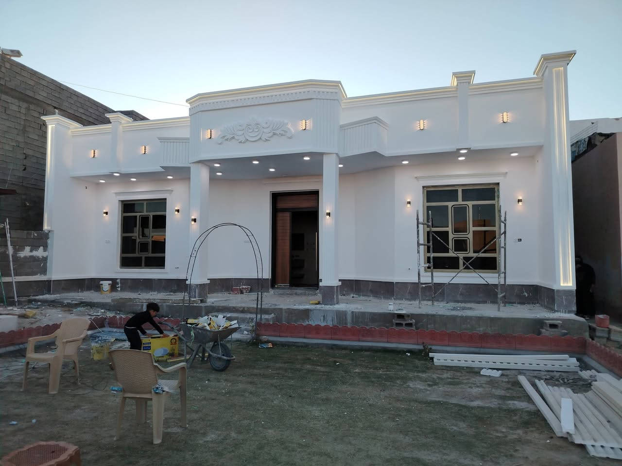 إكمال واجهة أخي عماد أبو عثمان ***********
