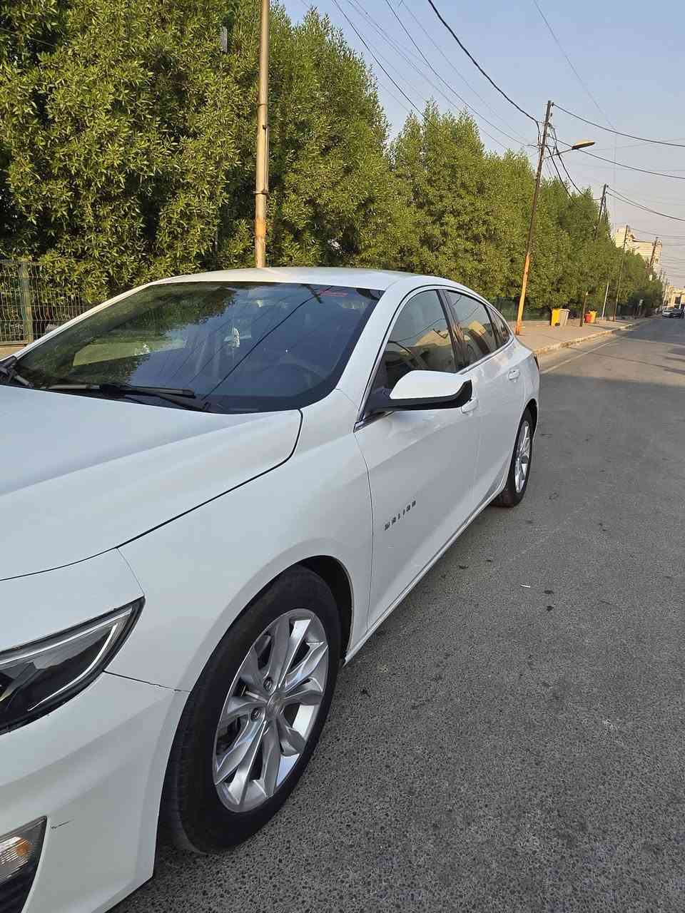 السلام عليكم

من رخصة الادمن المحترم

شوفرليت ماليبو 2020 حادثها جامرلغ السايق و البنيد فقط بدون دواخل لغد شاصي كفاله بدون ايرباك رقم بغداد الجديد

مواصفات Lt

شاشه كبيره 

كاميرا دواره

تحكم ستيرن

بلوتوث 

اواكس

كاربلي

شاحن تايبسي

كشن كهرباء 

تبريد قطعتين 

بصمه تشغيل عدد ٢

بصمه ابواب 

بصمه جنطه 

براجكتور لد 

بك لايت لد 

لايت عدسه

ويل كب 17

تخم تاير جديد

دهن مكينة جديد

ادامة كاملة 

سبير بعد جديد

تبريد ثلج

باتري جديد

مكينه 1500توربو كفالة

اوتو استوب 

نضام ايكو 

سماعات دمام

سياره حلوه ونظيفة جدا وجاهزة للجناي ماتحتاج اي مصرف حتى تخم تايرات جديد قبل اسبوعين مشدود السعر 113مجال بسيط لشراي مكاني بغداد الكرخ للاستفسار الاتصال بالرقم ***********
***********
