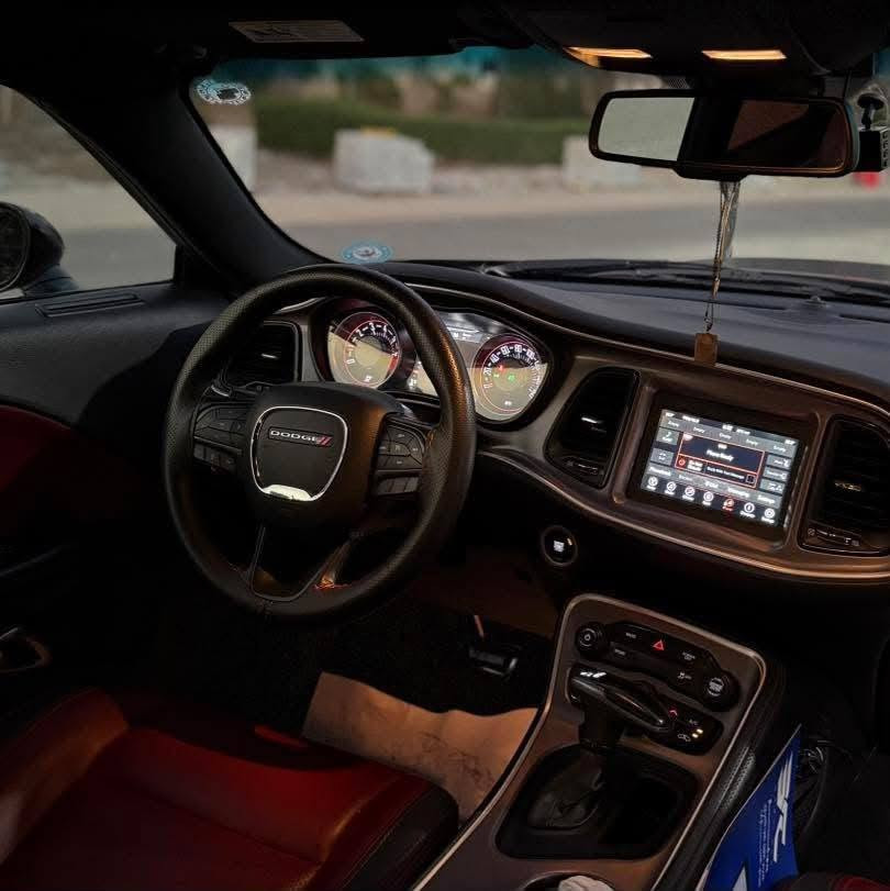 🔥 للبيع: دودج جالنجر (Dodge Challenger) –
​✨ 
​النوع: دودج جالنجر (Dodge Challenger)
​المواصفات: وارد أمريكي – فول مواصفات 
​اللون: أحمر ماروني (ماروني مميز جداً)
​المرقم:  (مميز..دهوك )
​الحالة العامة: السيارة بحالة ممتازة جداً، نظيفة وقوية وجاهزة للاستخدام بدون أي مصاريف.
​💰 السعر المطلوب: 155 ورقة ($15,500) (وبي مجال بسيط للطيبين والمشتري الجاد)
​📍 المكان: [بغداد ]
📞 للتواصل والاستفسار: [***********]
💬 أو عبر المراسلة المباشرة (الخاص
💯💯
