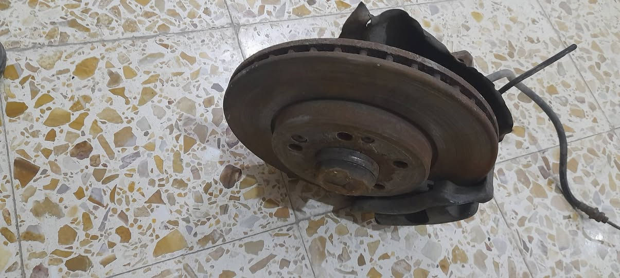 السلام عليكم مر خصت الادمن غراص مارسيدس دب للبيع للاستفسار ***********
