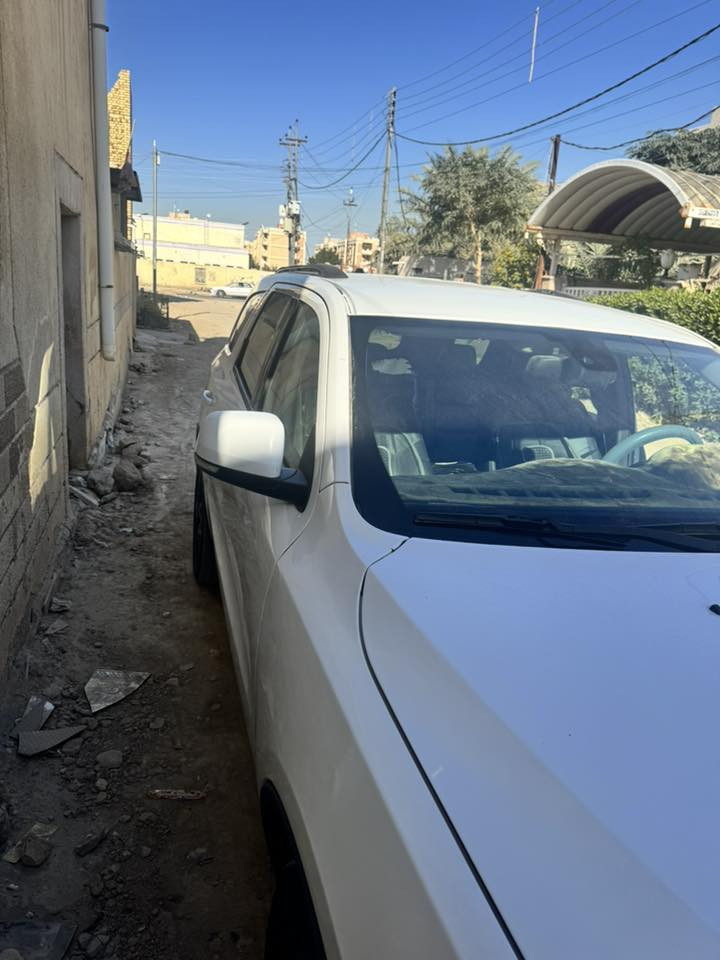 دورنكوا مديل ٢٠١٥ لمتدا بسمي  بيها جاملغ وبنيد بسمي بغداد  اصل ٢٢٠ وبيها مجال  مكان السياره الناصرية مركز المحافظه 
ترهم مراس بتاهوا ١٥ وفوك بفرق حسب القناعه
الرقم ***********
