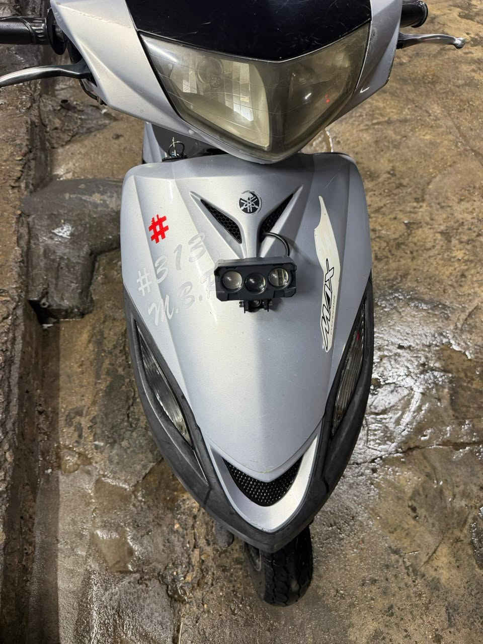 سلام عليكم دراجه ماكس 140 لبيع تدراجه تخبل ما بيه اي نقص
و دراجه ما متعوبه من الشغل لبيت فقط السعر 500 وبيه مجال   *********** عنوان بغداد حي الغامل
