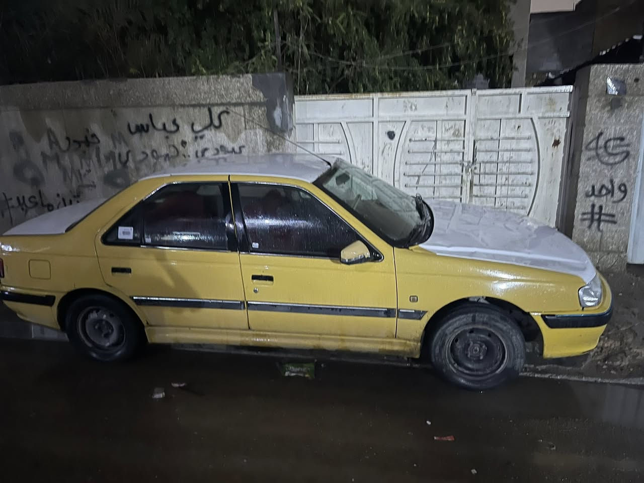 بيجو بارص 2013 
للبيع السعر 35 ورقه وبيها مجال للاتصال علئ هذا الرقم ***********
المكان بغداد البياع
