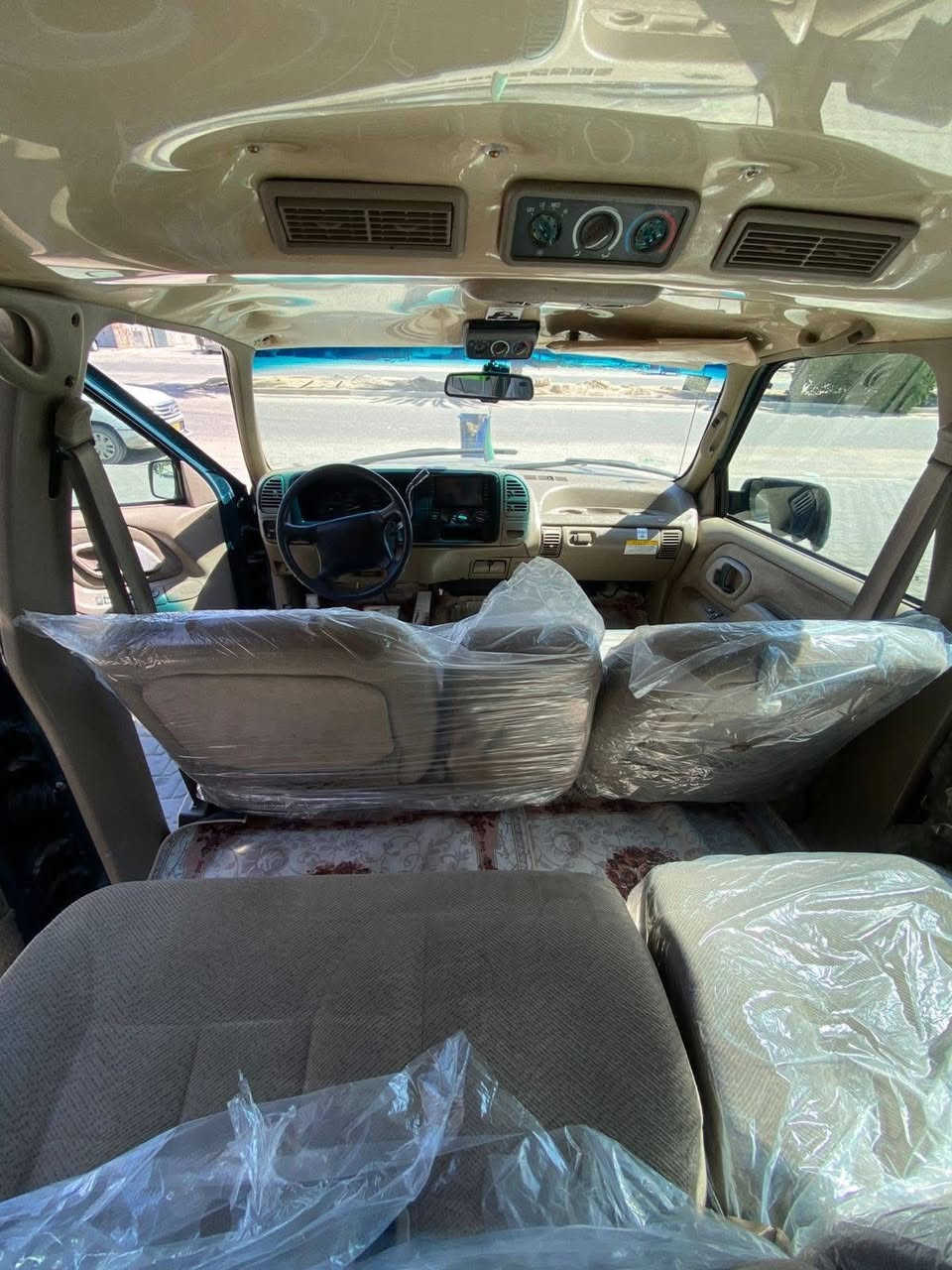 جمسي فحل موديل ١٩٩٥ رقم بصرة مكينة ٣٥٠ گير ألف اكسل جديد داخل جديد تبريد شغال سنويتهة منتصف ٢٠٢٦ السيارة ب اسمي موجودة بالبصرة  تخم تاير برجستن جديد البدي لا ضربة ولا خياسات  كهربائيات كلهة شغالة سايد بريك شغال

***********
