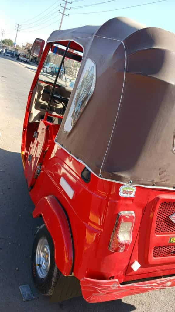 تكتك للبيع✨
موديل ٢١ نضيفه الصور كدامك مصبوغه صبغ عام جماليه ✨❤ مابيه اي نقص گبل للشارع تكتك بيه سنويه ولوحاته ماجايبهن.. السعر 6500 
الرقم. ***********
