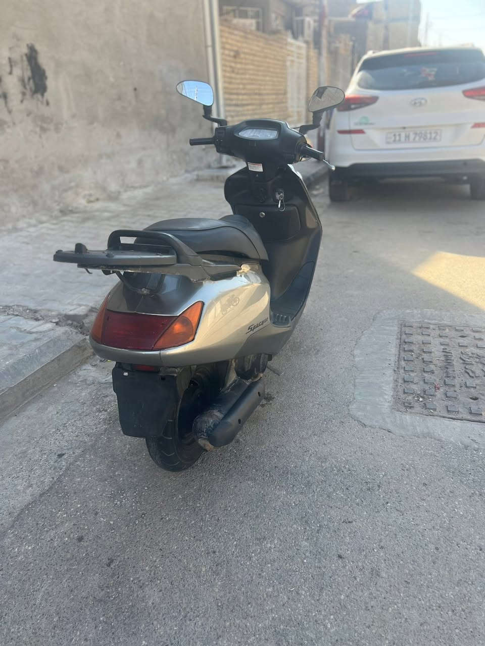 دراجه سبيسي ياباني كفرات اصليه ابو الختم  كابريتر اصلي قفل جنطه ستيرن شغالات كل نقص مابيه جاهزه دراجه بلاديه مكينه خرسه الهاتف *********** مكان كوت الزهراء
